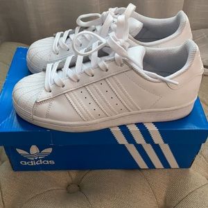 Adidas Superstar